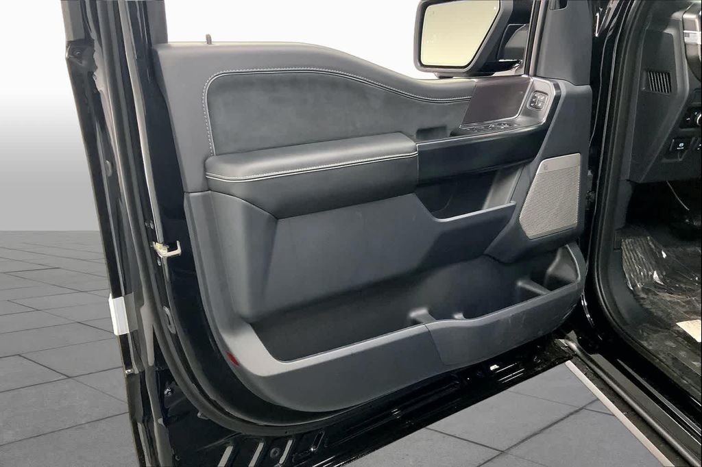 FORD F-150 PLATINUM - 10