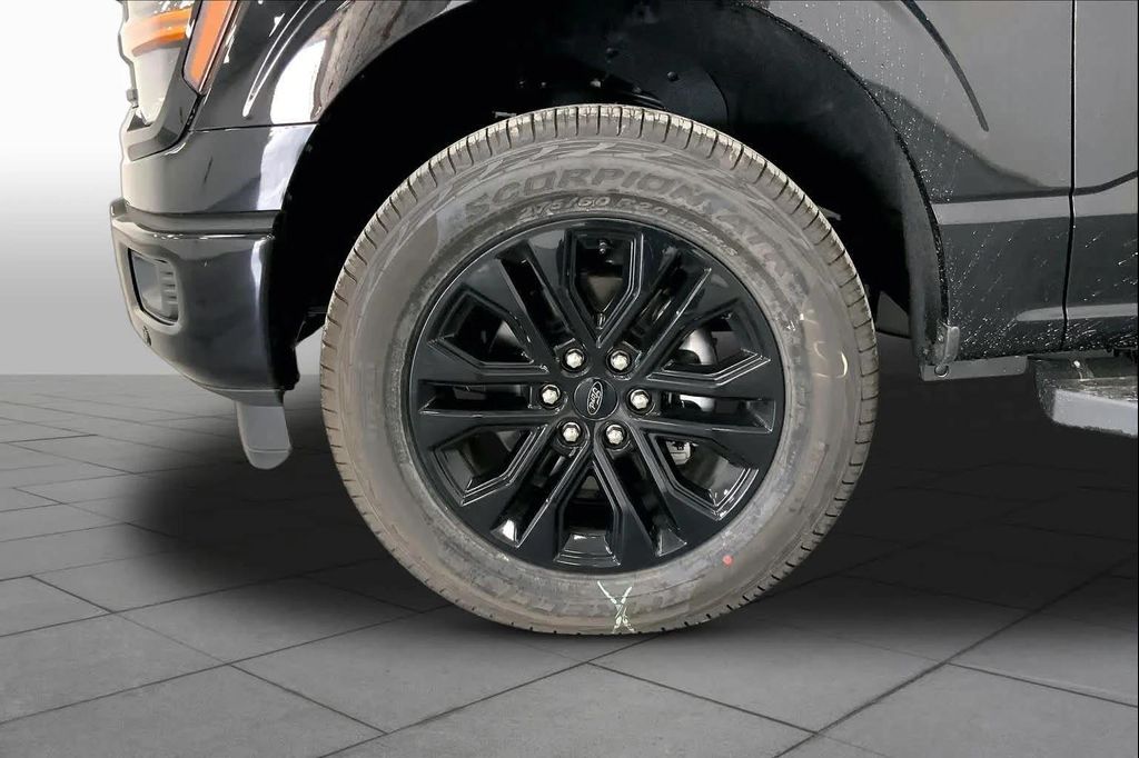 FORD F-150 XLT - 9