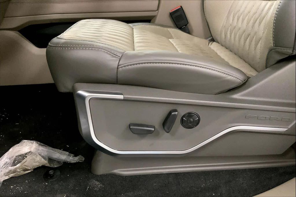 2026 FORD F-250 PLATINUM 缩略图 19