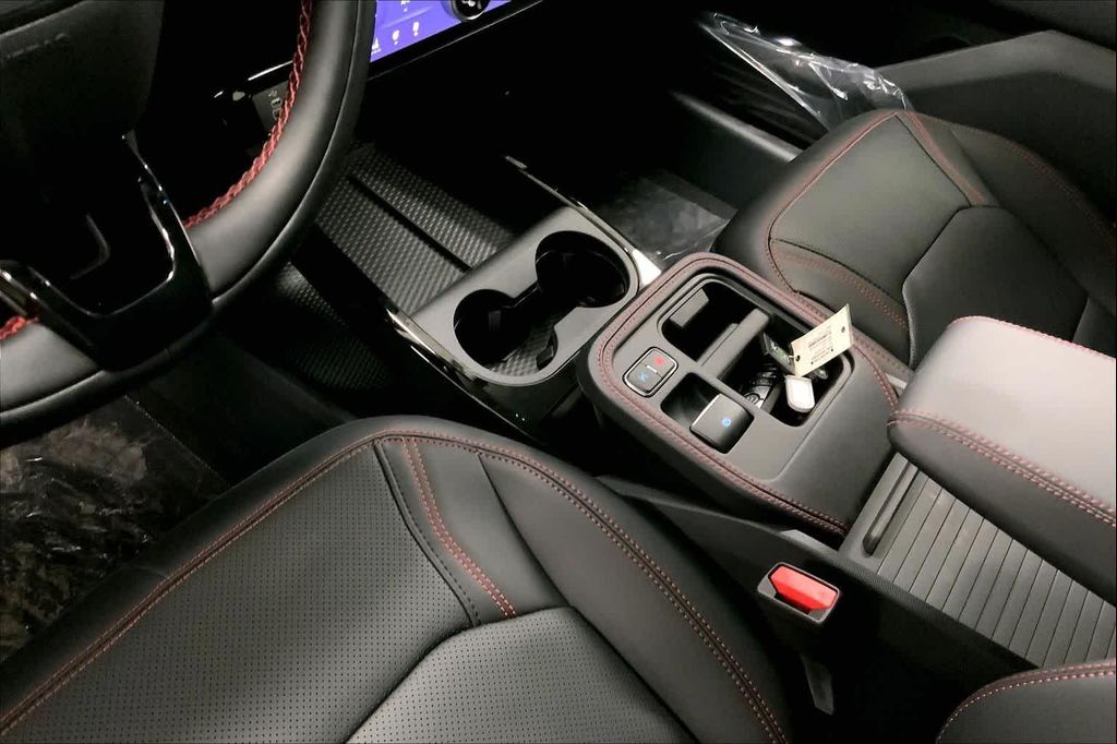 2026 FORD MUSTANG MACH-E PREMIUM — фото 6