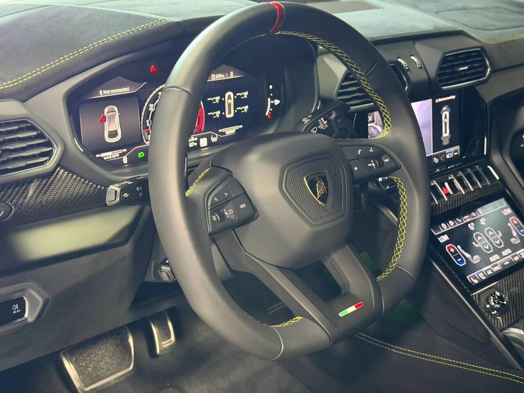 صورة مصغرة 27 لـ 2024 Lamborghini URUS PERFORMANTE