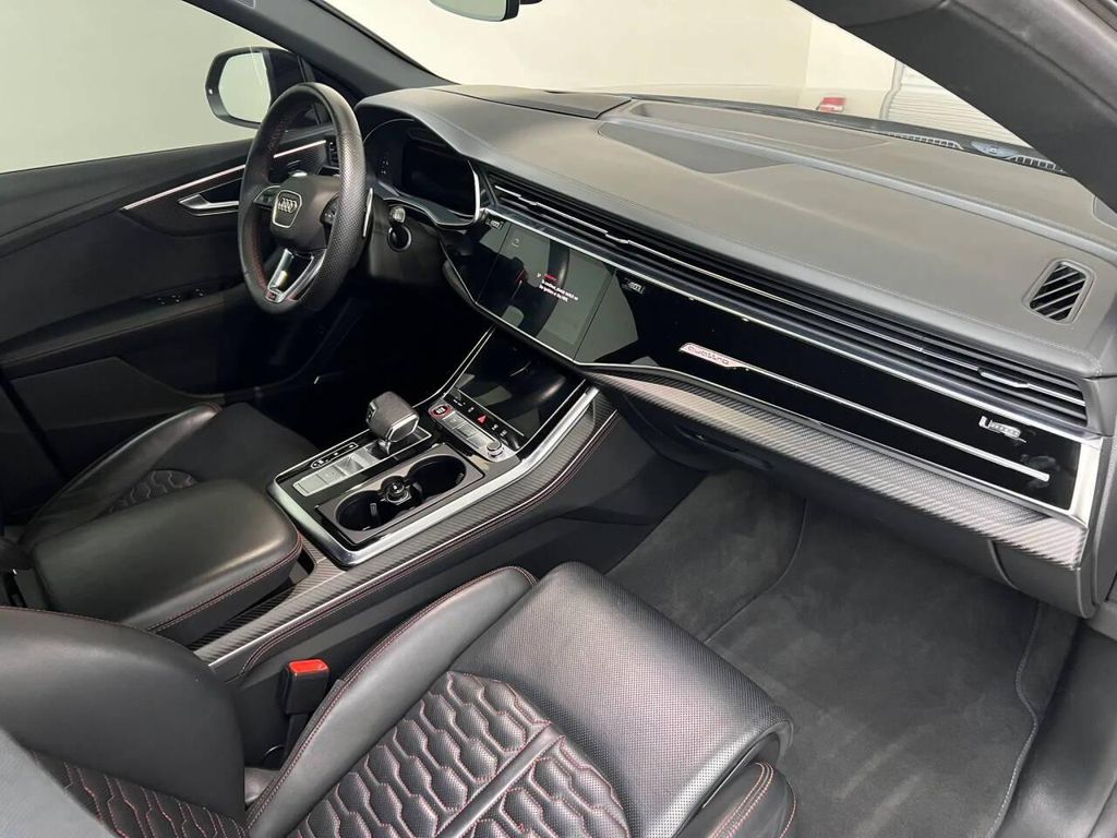 صورة مصغرة 23 لـ 2023 AUDI RS Q8 4.0T