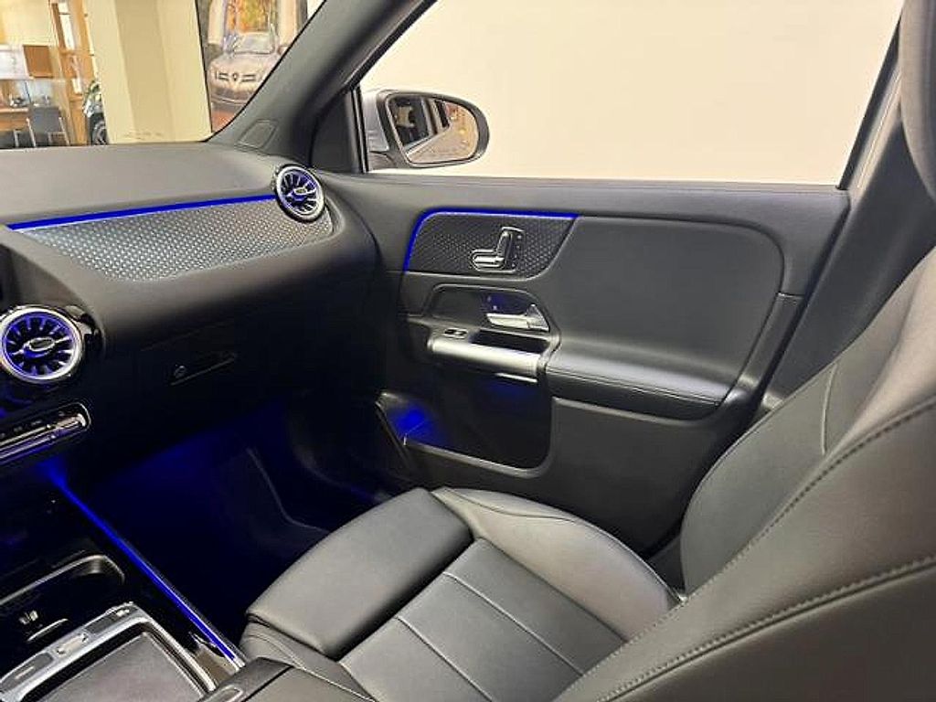2025 Mercedes-BENZ GLA 缩略图 10