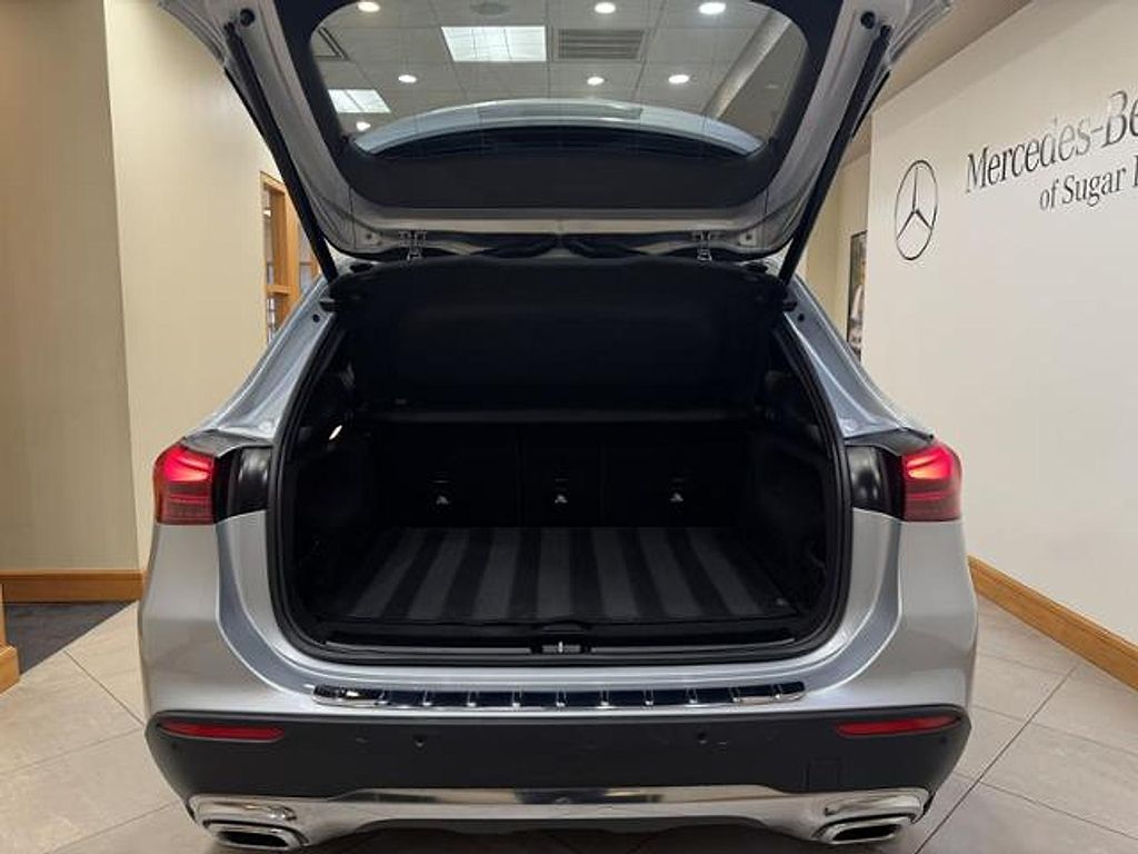 2025 Mercedes-BENZ GLA 缩略图 22