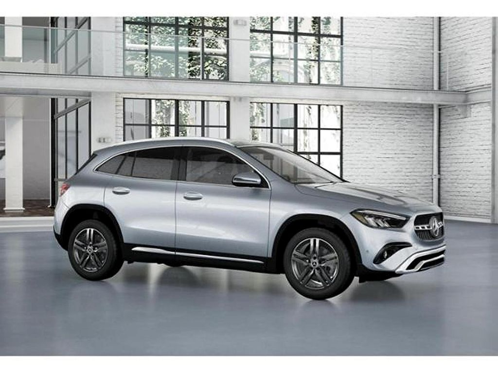 2025 Mercedes-BENZ GLA 缩略图 13