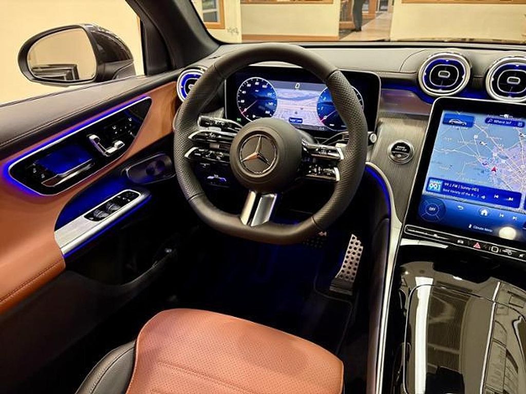 2026 Mercedes-BENZ GLC — фото 10
