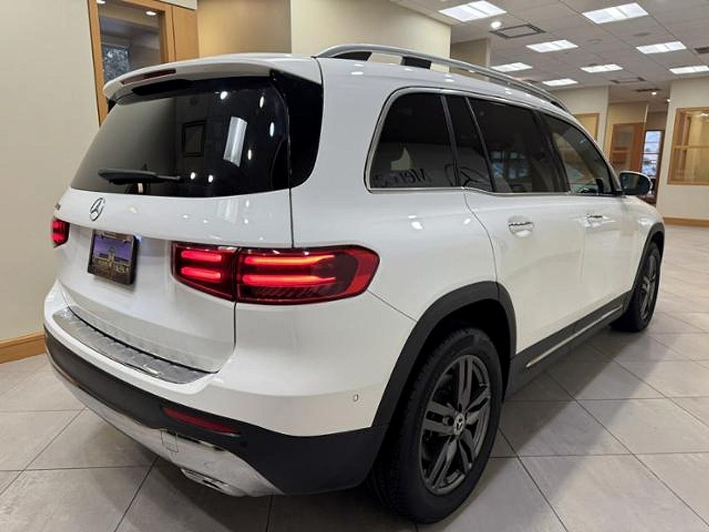 صورة 5 لـ 2025 Mercedes-BENZ GLB