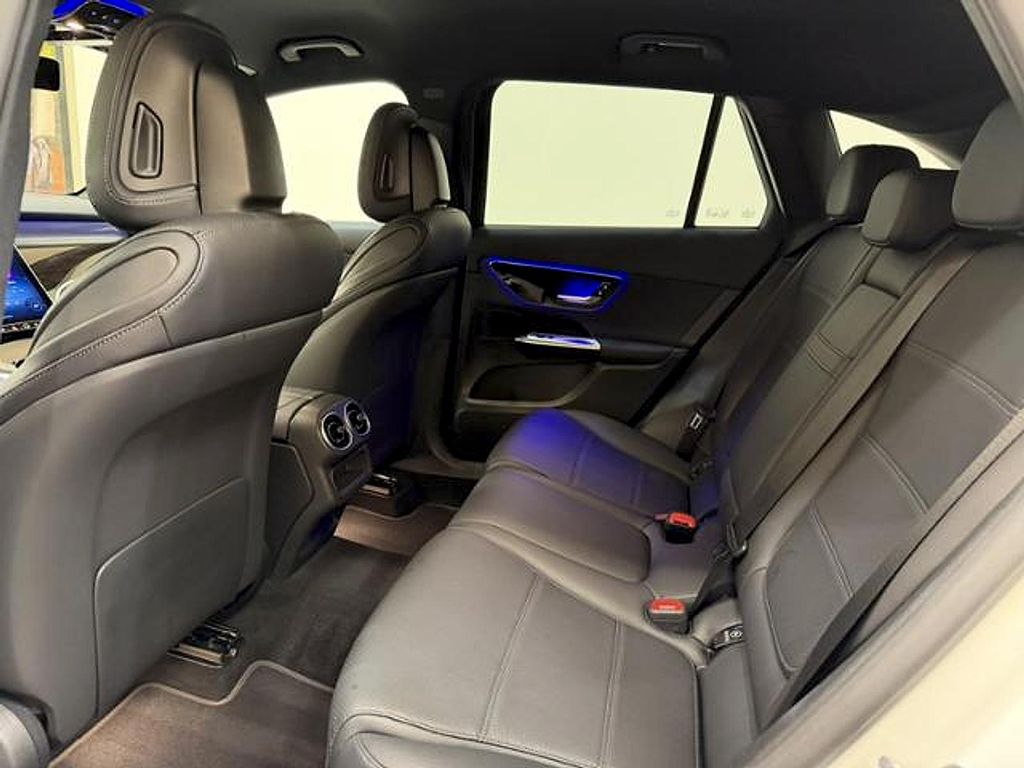 صورة مصغرة 18 لـ 2025 Mercedes-BENZ GLC