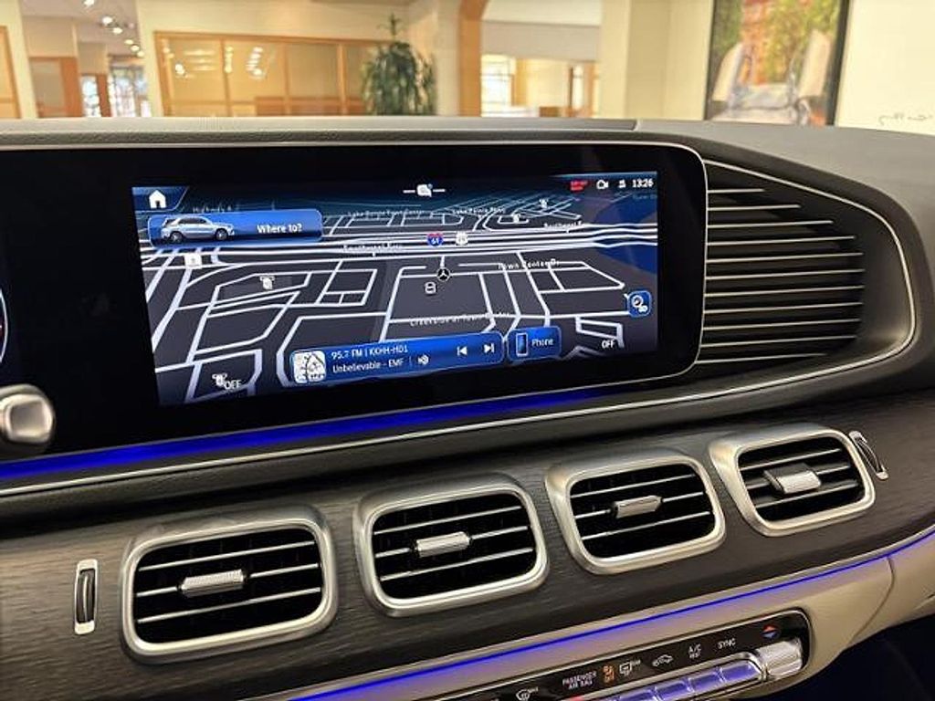 2026 Mercedes-BENZ GLE — миниатюра 14