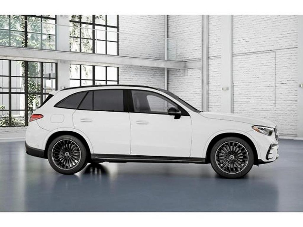 2026 Mercedes-BENZ GLC — миниатюра 15