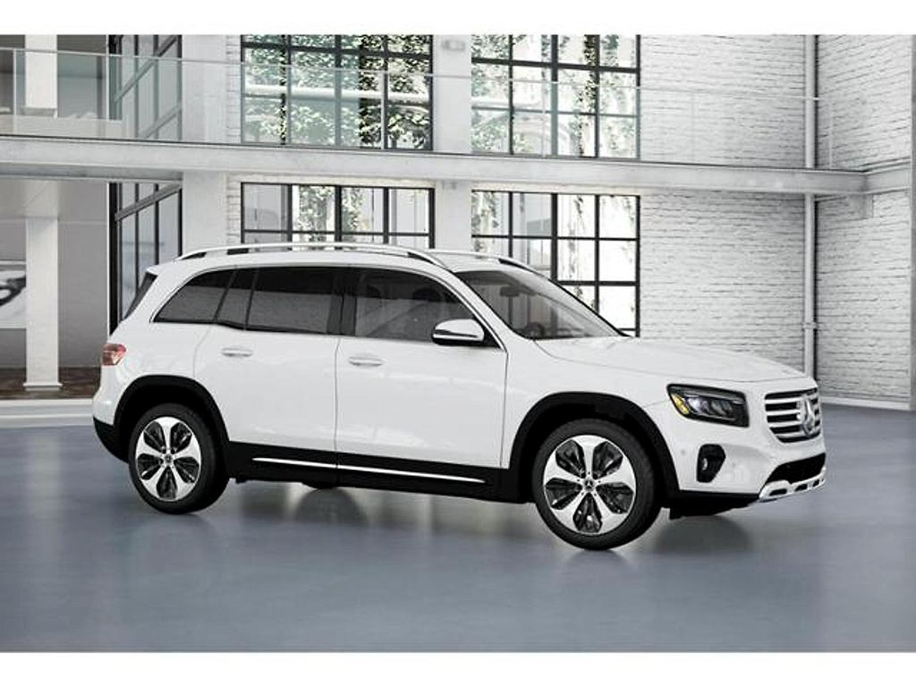 2025 Mercedes-BENZ GLB 缩略图 13