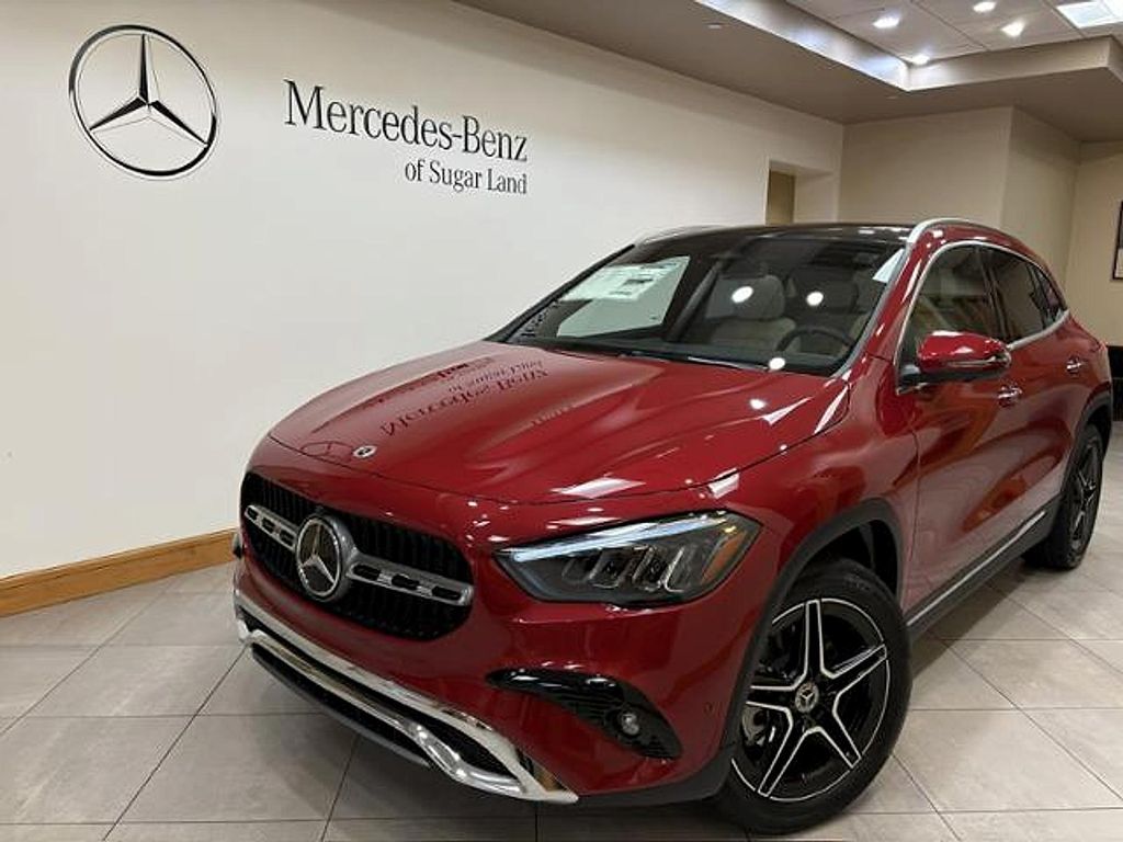 New 2026 Mercedes-Benz GLA 250 4MATIC