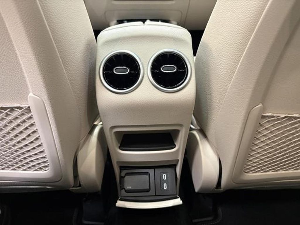 2026 Mercedes-BENZ GLB — миниатюра 22
