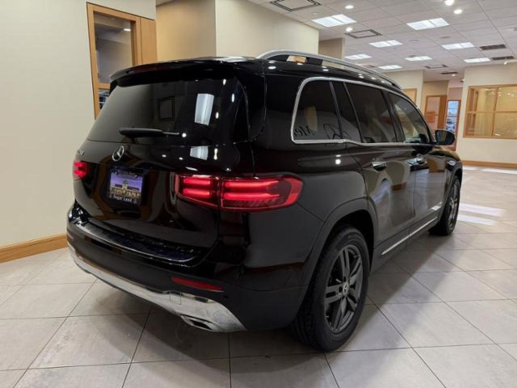 صورة 5 لـ 2025 Mercedes-BENZ GLB
