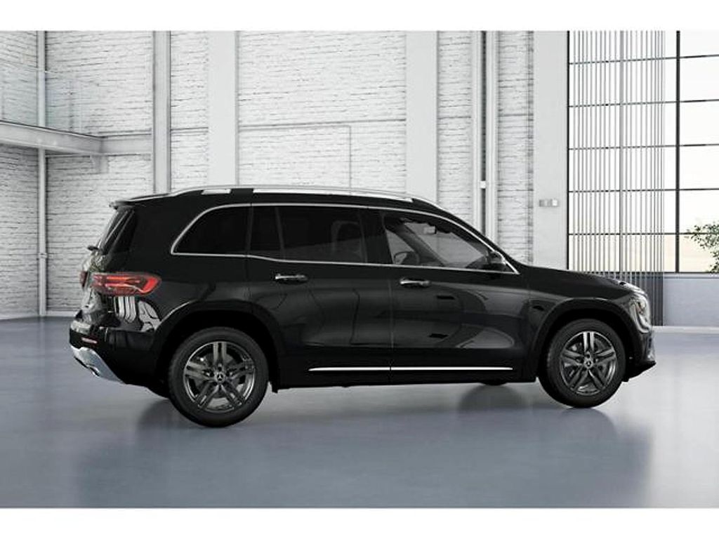 2025 Mercedes-BENZ GLB — миниатюра 17