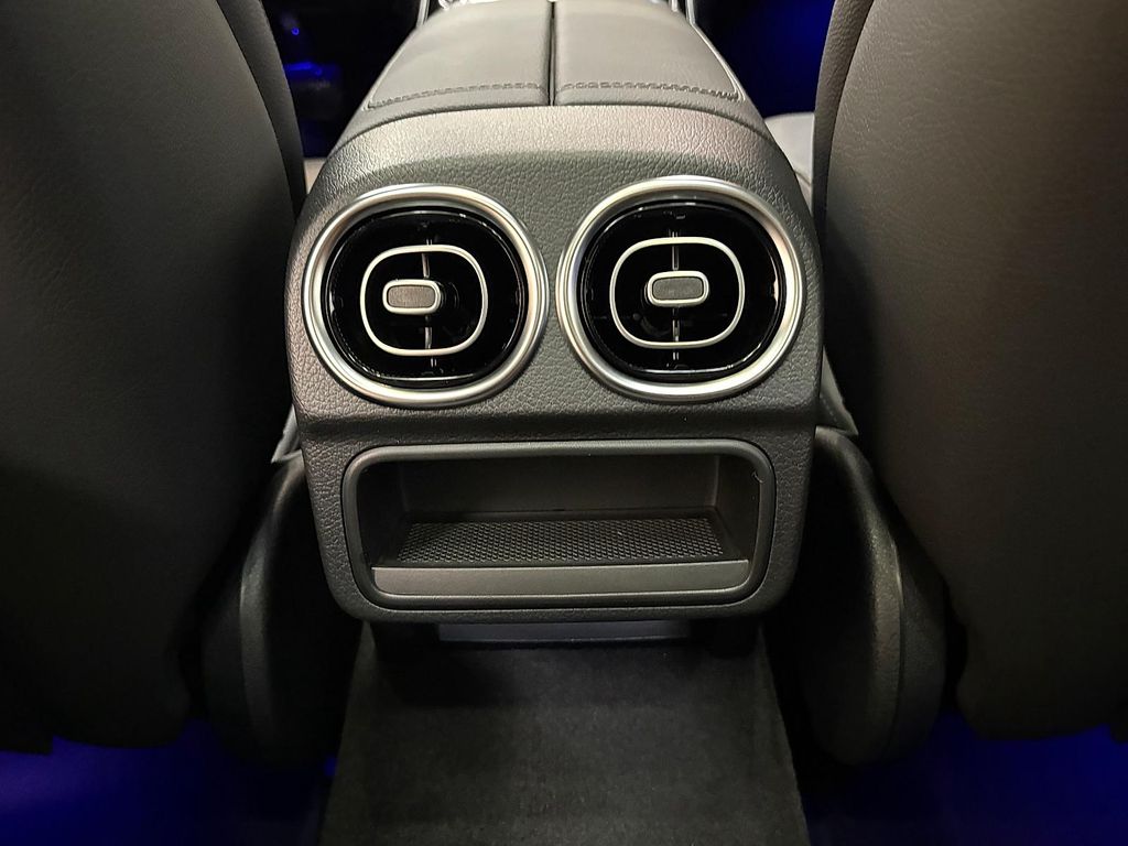 صورة مصغرة 25 لـ 2026 Mercedes-BENZ C-CLASS