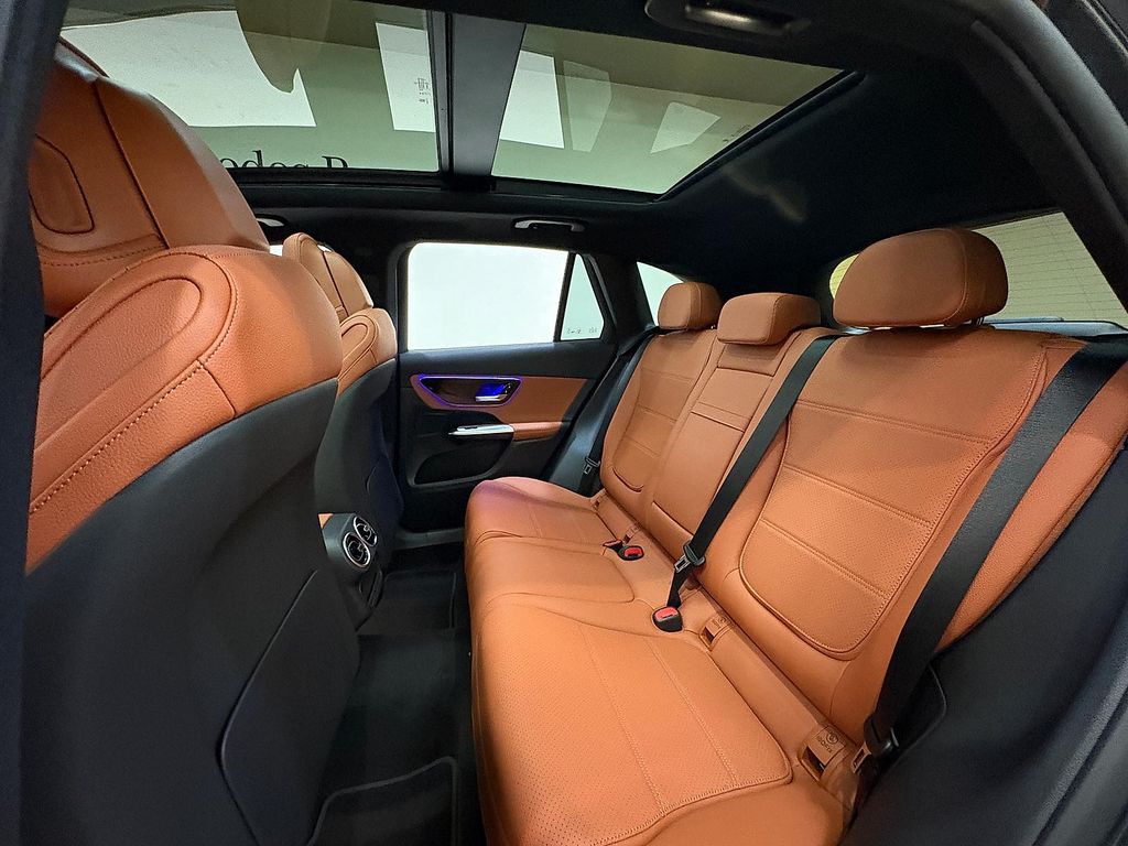 صورة مصغرة 19 لـ 2026 Mercedes-BENZ GLC