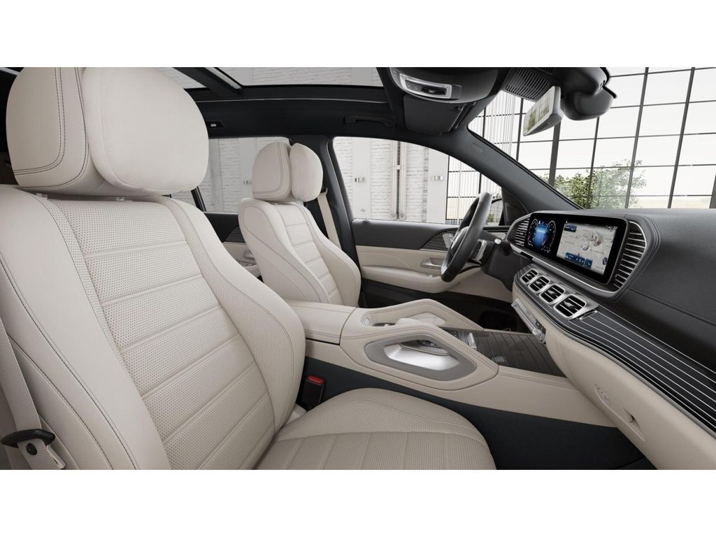 MERCEDES-BENZ GLS - 4