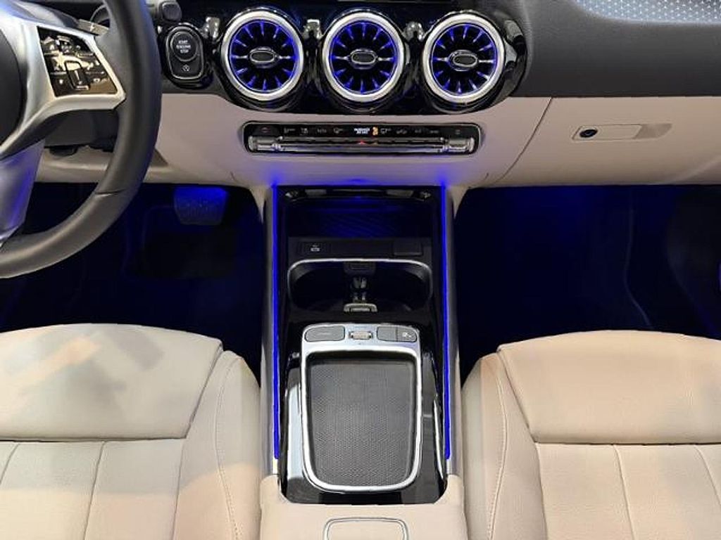 2025 Mercedes-BENZ GLA — миниатюра 14