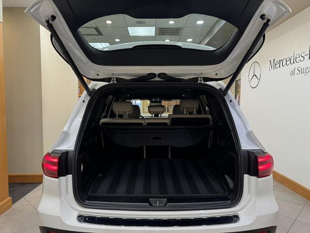 2025 Mercedes-BENZ GLB 缩略图 21