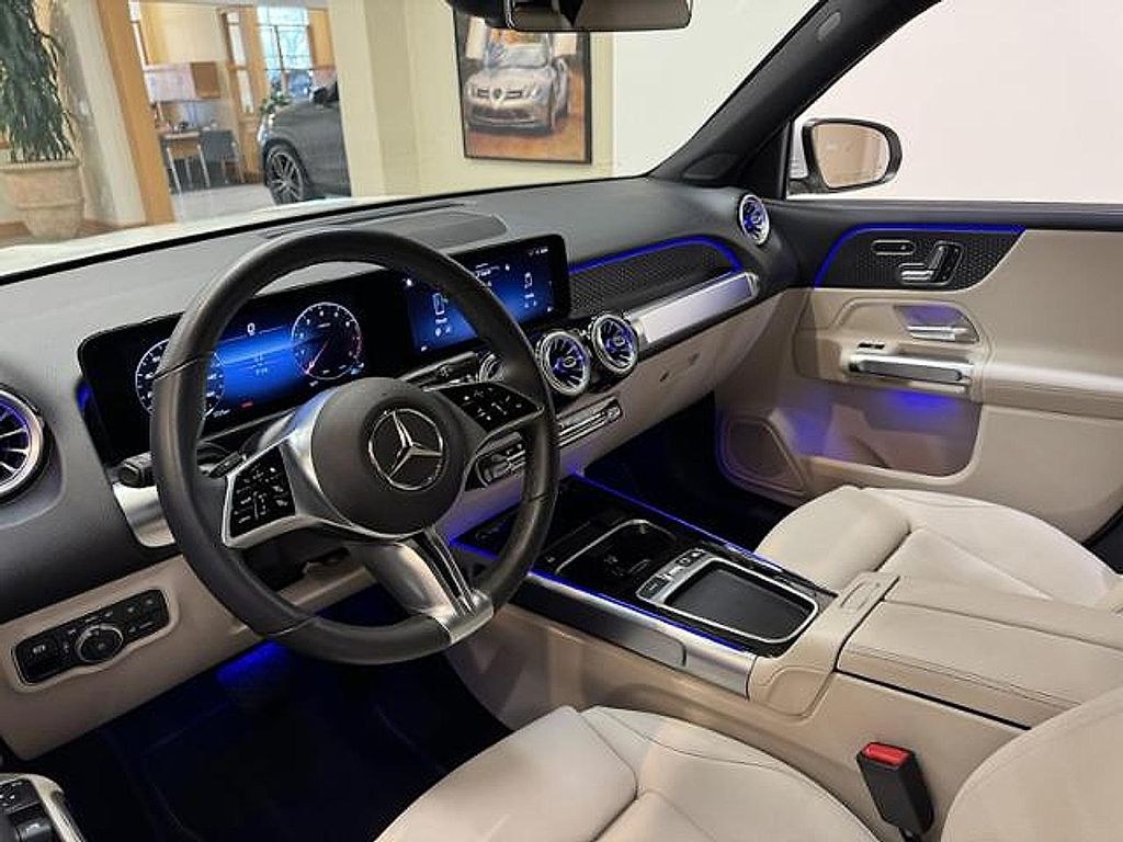 2025 Mercedes-BENZ GLB 缩略图 8
