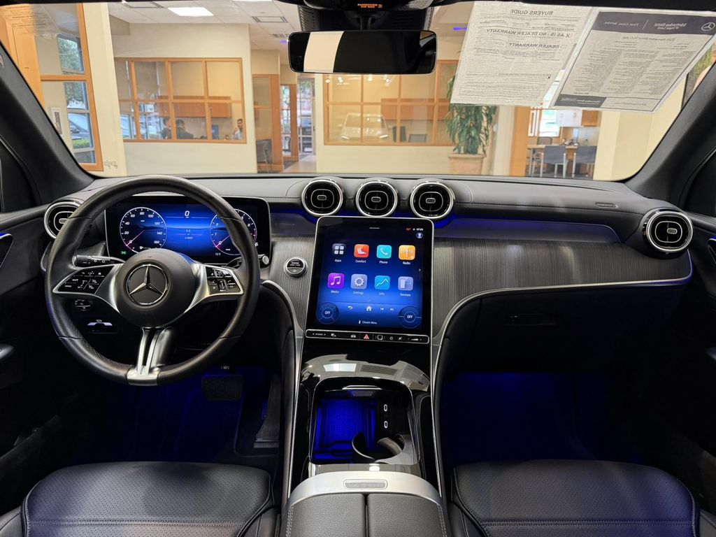 MERCEDES-BENZ GLC - 8