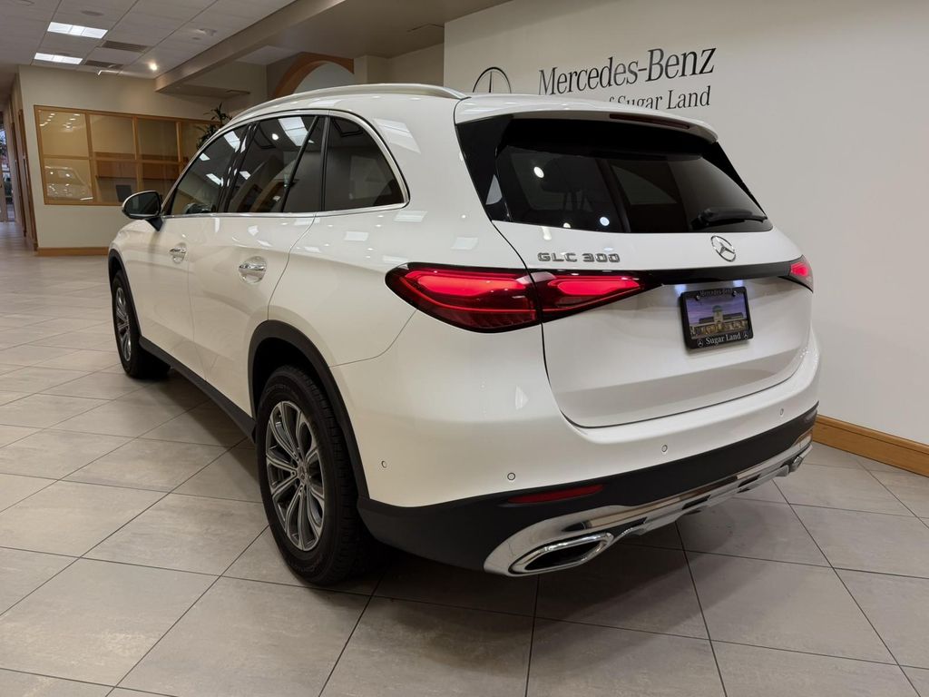 MERCEDES-BENZ GLC - 3