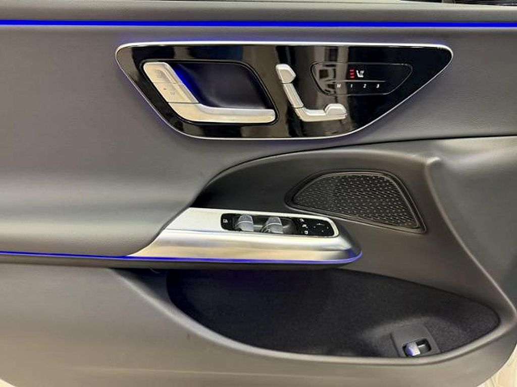 2025 Mercedes-BENZ E-CLASS 照片 7