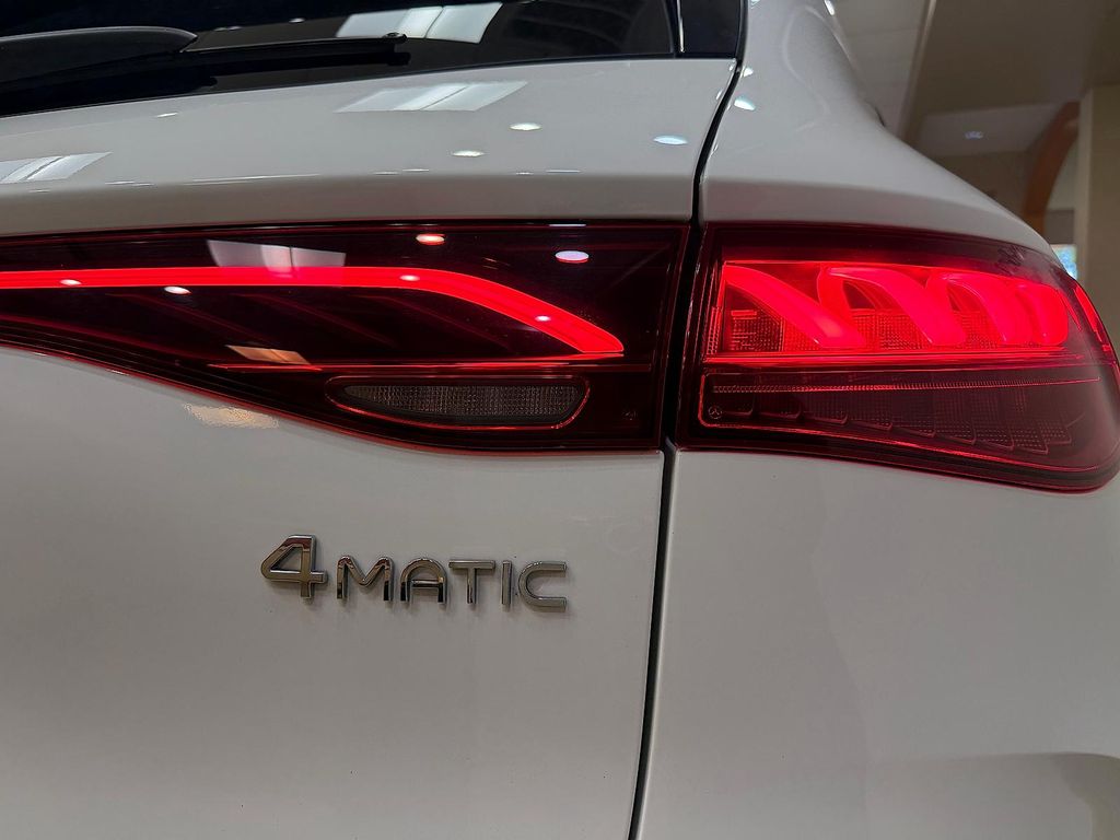 2023 Mercedes-BENZ EQE — миниатюра 29