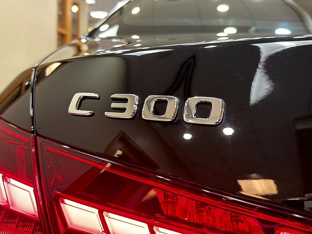 2025 Mercedes-BENZ C-CLASS 缩略图 29