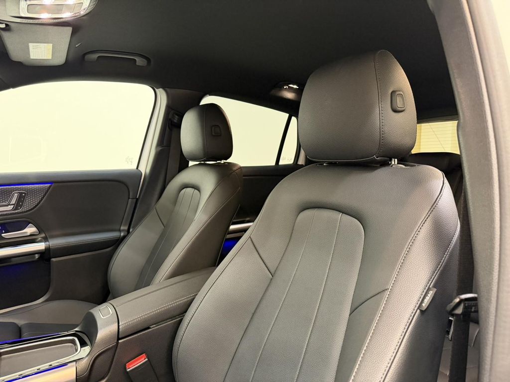 MERCEDES-BENZ GLA-CLASS - 7