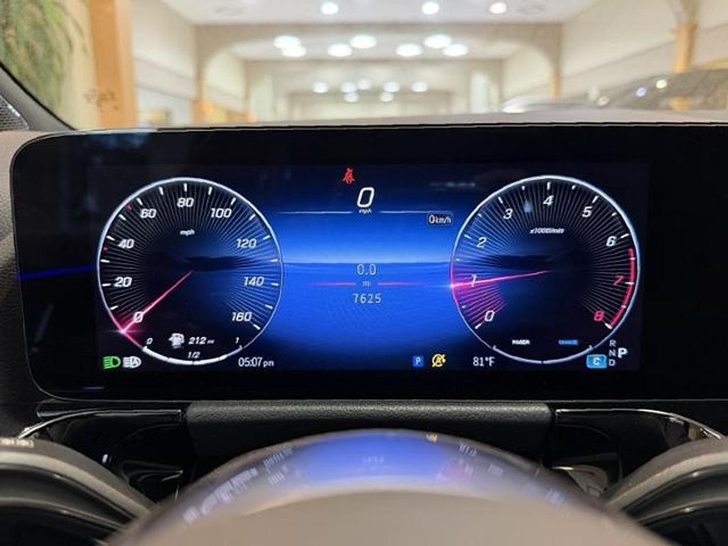 2025 Mercedes-BENZ GLA 缩略图 12