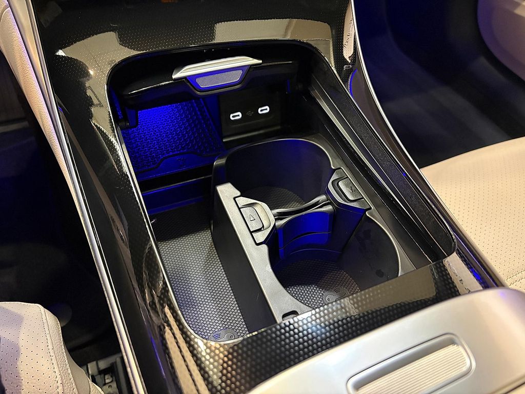 2026 Mercedes-BENZ C-CLASS — миниатюра 16
