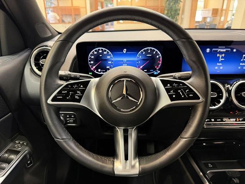 صورة مصغرة 12 لـ 2025 Mercedes-BENZ GLB