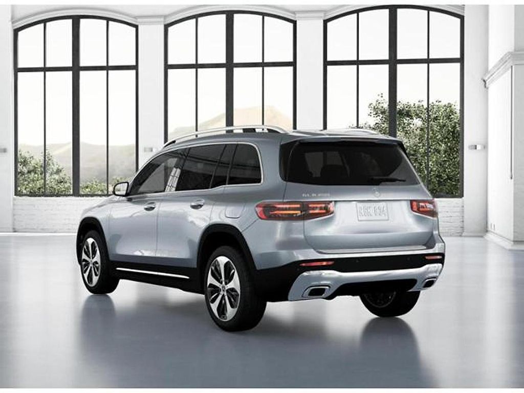 2025 Mercedes-BENZ GLB 缩略图 27