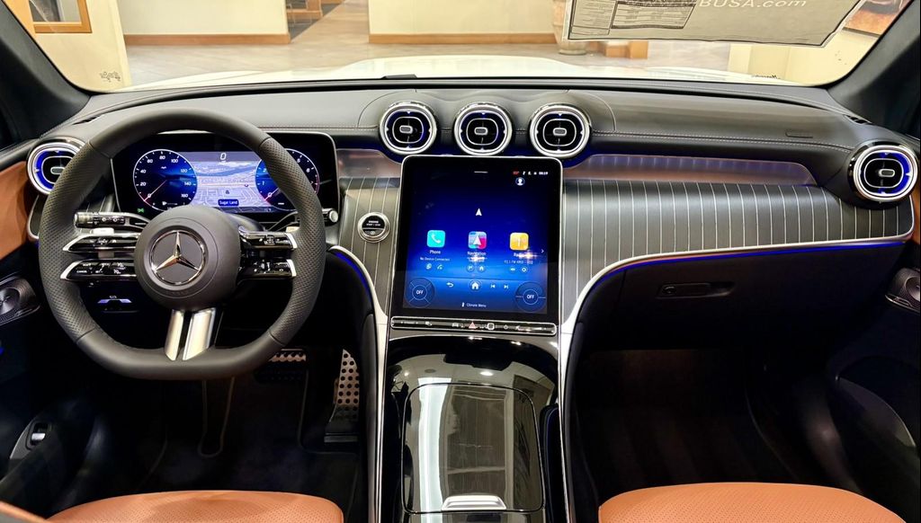 MERCEDES-BENZ GLC - 10