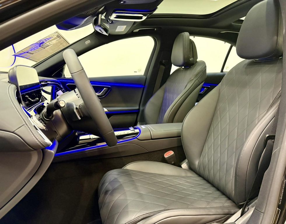 MERCEDES-BENZ E-CLASS - 8