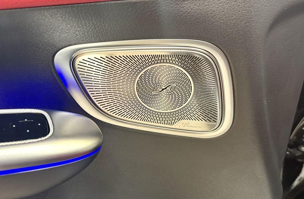 MERCEDES-BENZ GLC - 7