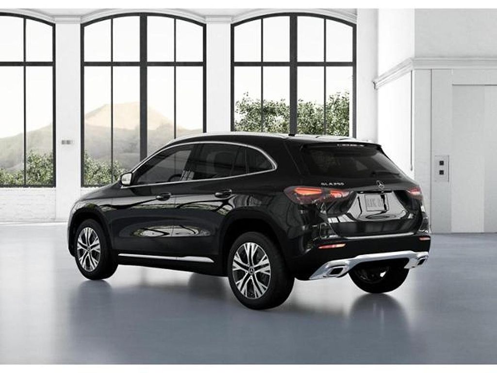 2025 Mercedes-BENZ GLA 缩略图 28