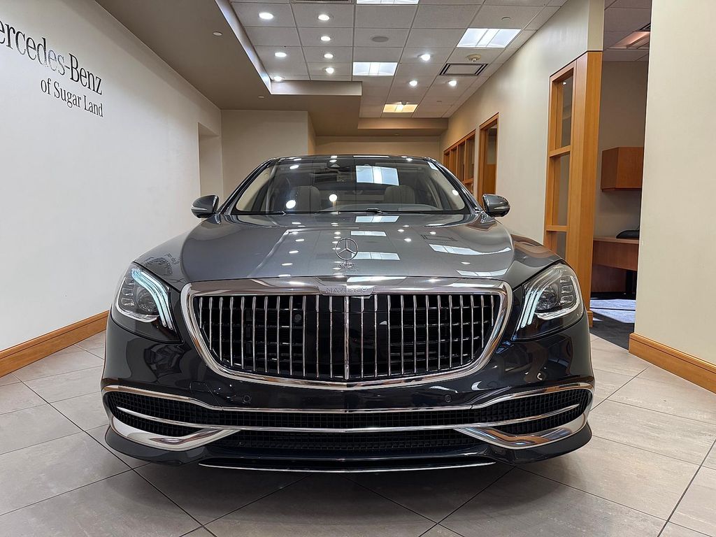 صورة 2 لـ 2020 Mercedes-BENZ MAYBACH