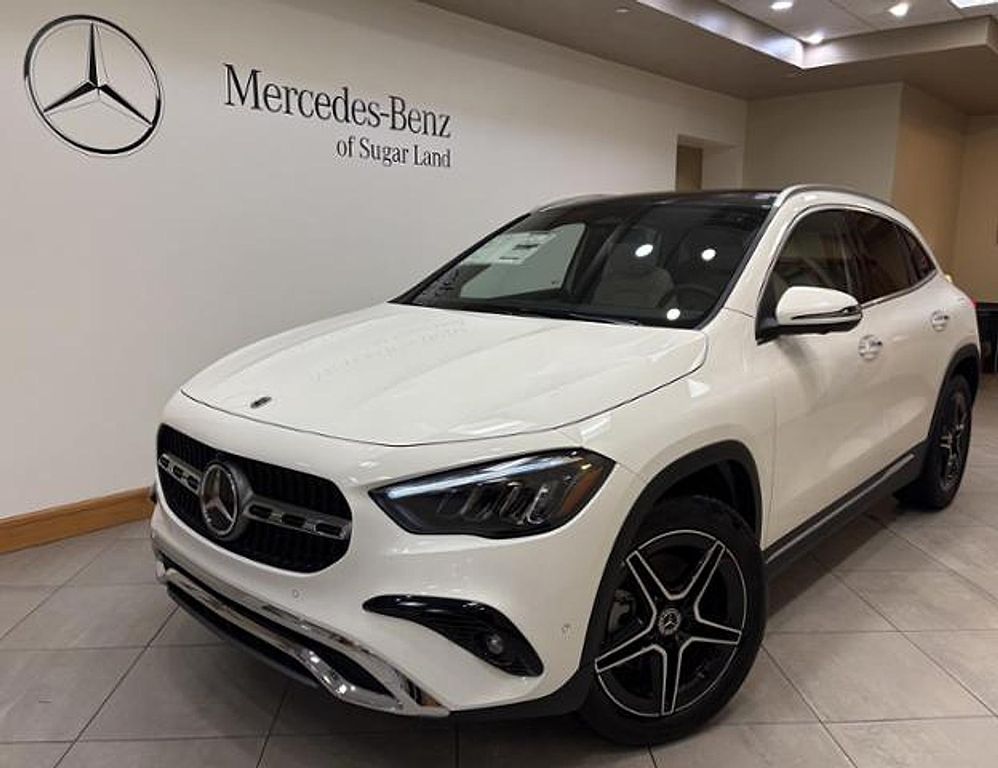 New 2026 Mercedes-Benz GLA 250 4MATIC