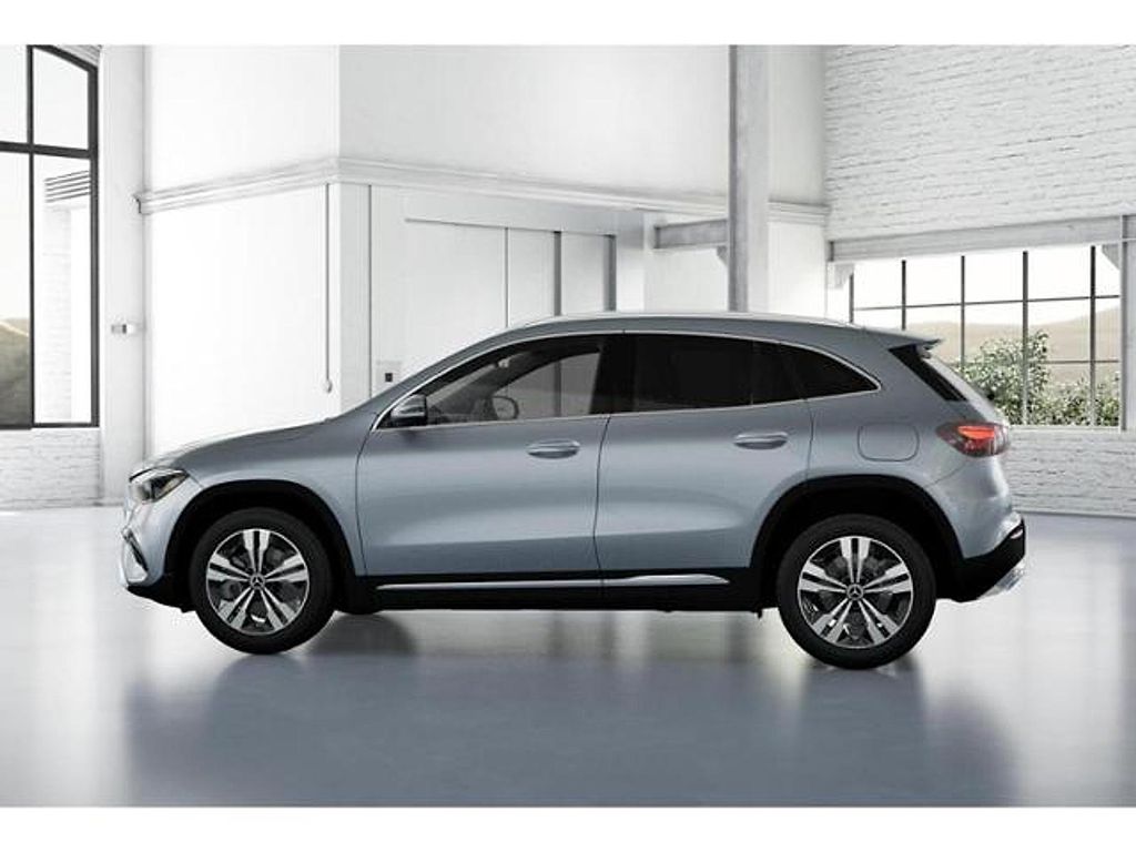 2026 Mercedes-BENZ GLA 缩略图 32