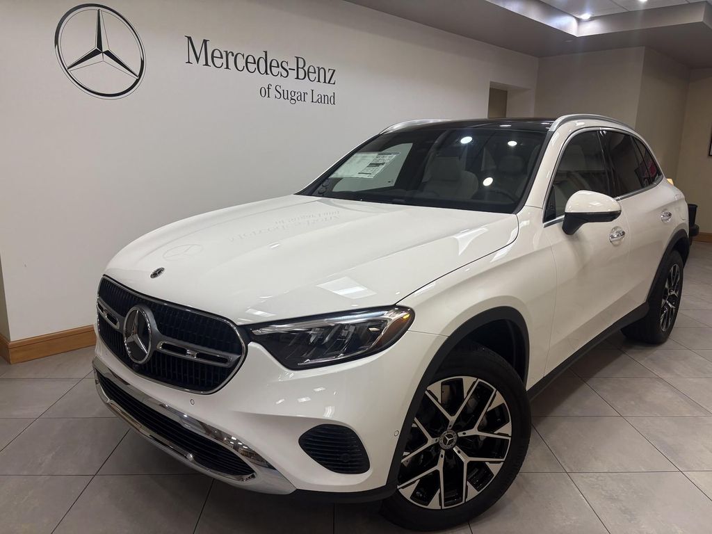 New 2026 Mercedes-Benz GLC 350e Base
