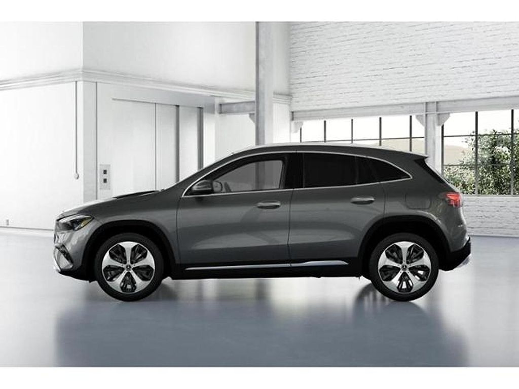 صورة مصغرة 33 لـ 2025 Mercedes-BENZ GLA