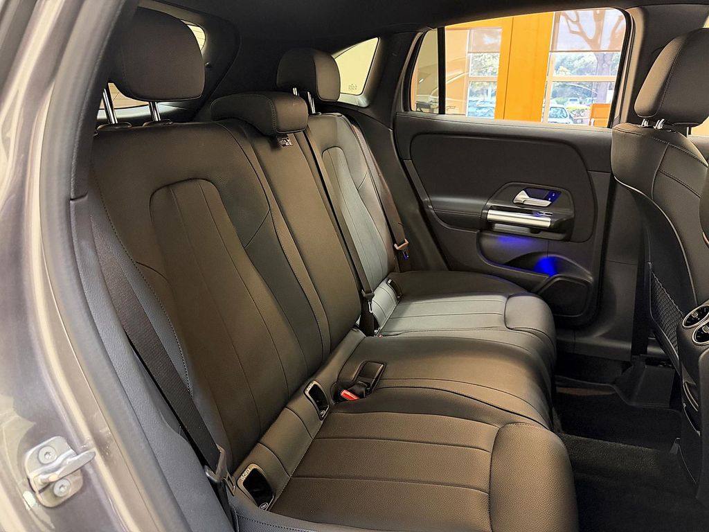 صورة مصغرة 14 لـ 2025 Mercedes-BENZ GLA