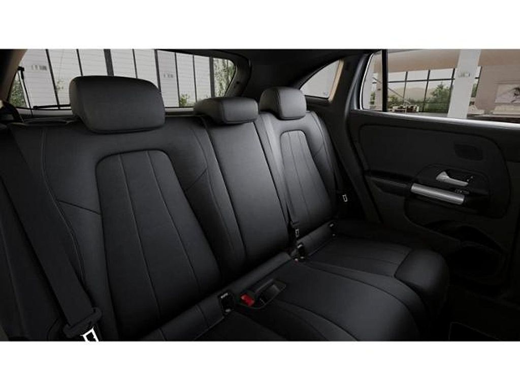 صورة مصغرة 5 لـ 2026 Mercedes-BENZ GLA