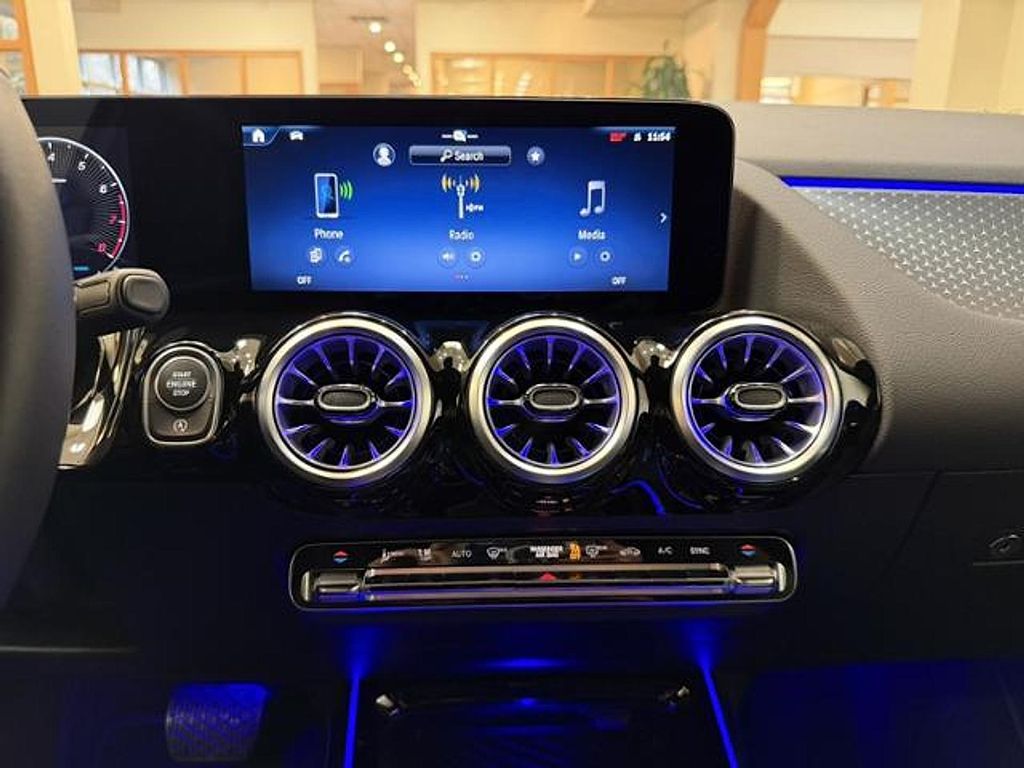 صورة مصغرة 14 لـ 2025 Mercedes-BENZ GLA