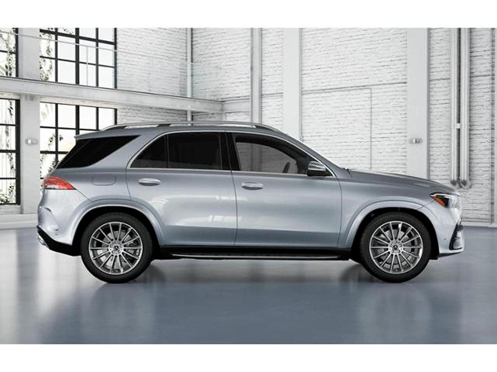 2026 Mercedes-BENZ GLE — миниатюра 2