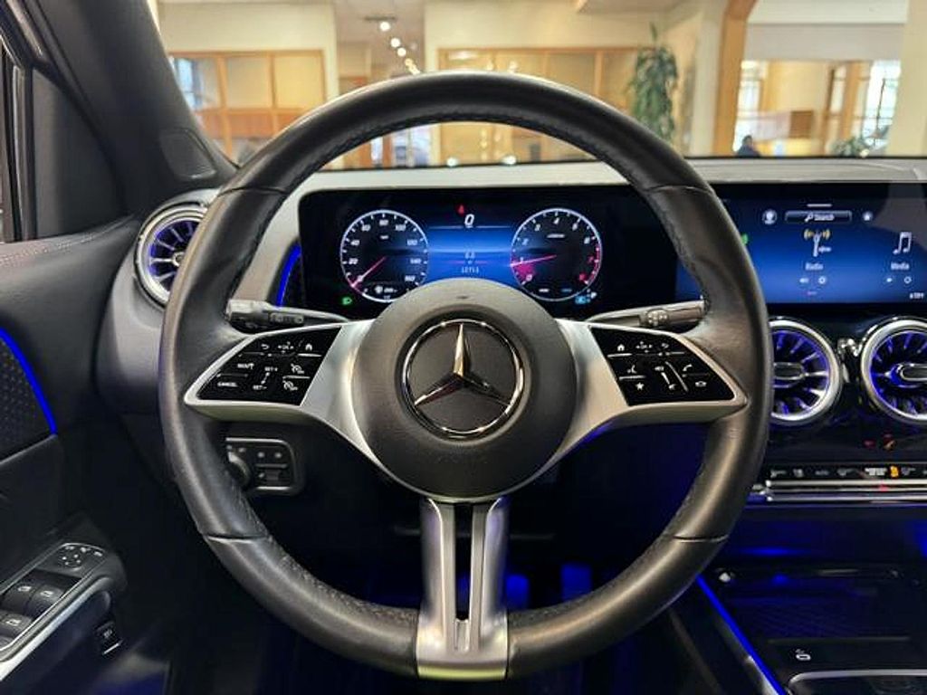 2025 Mercedes-BENZ GLB 缩略图 12