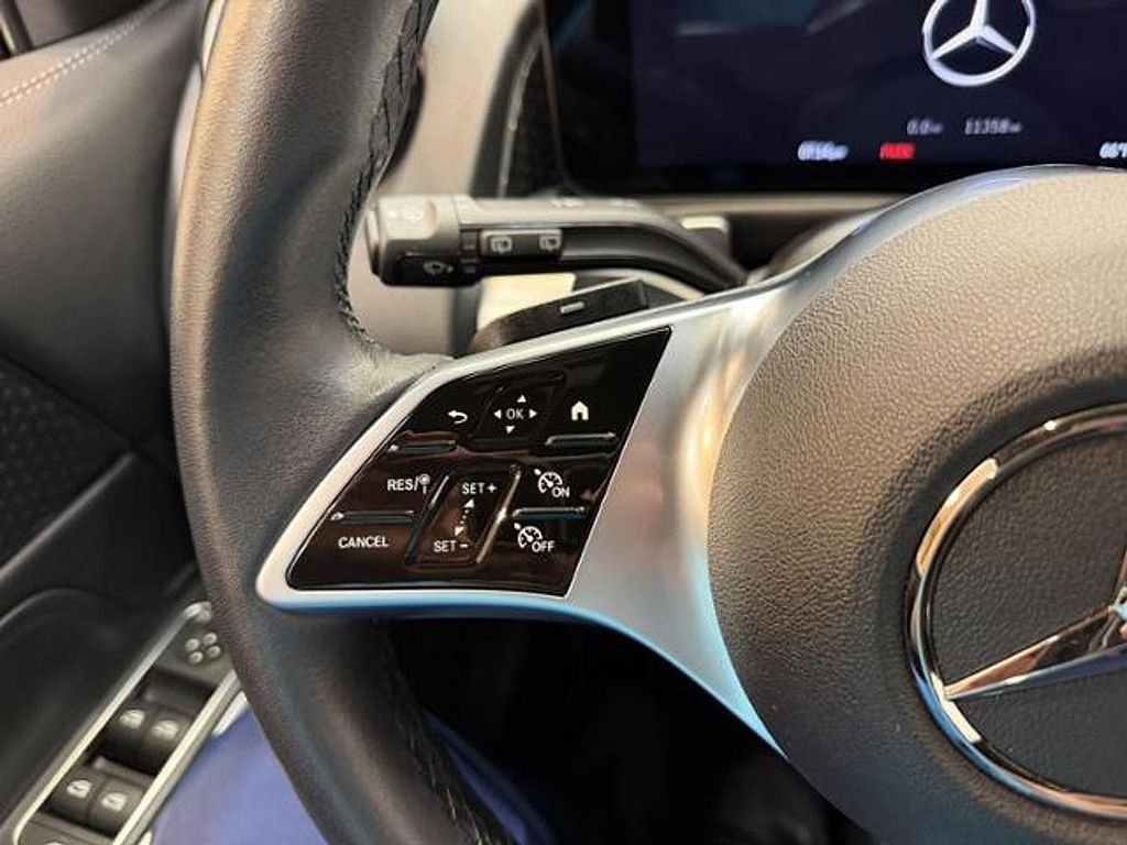 2024 Mercedes-BENZ GLB — миниатюра 16